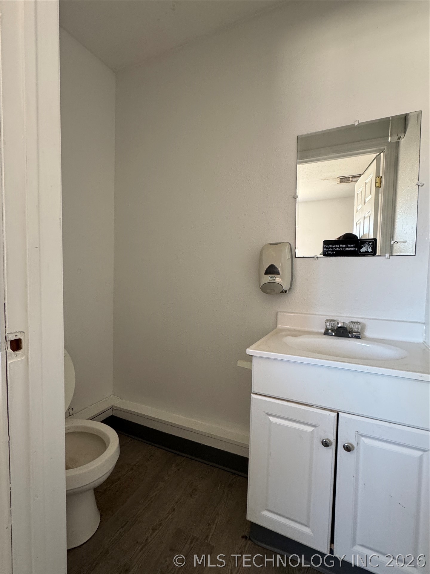 419 W Main Street Property Photo 6