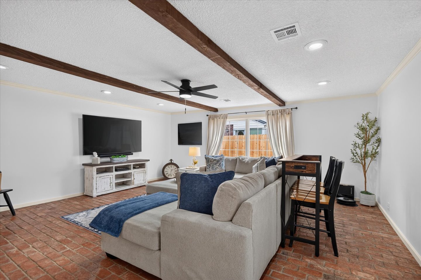 1727 S Johnstone Avenue Property Photo 16