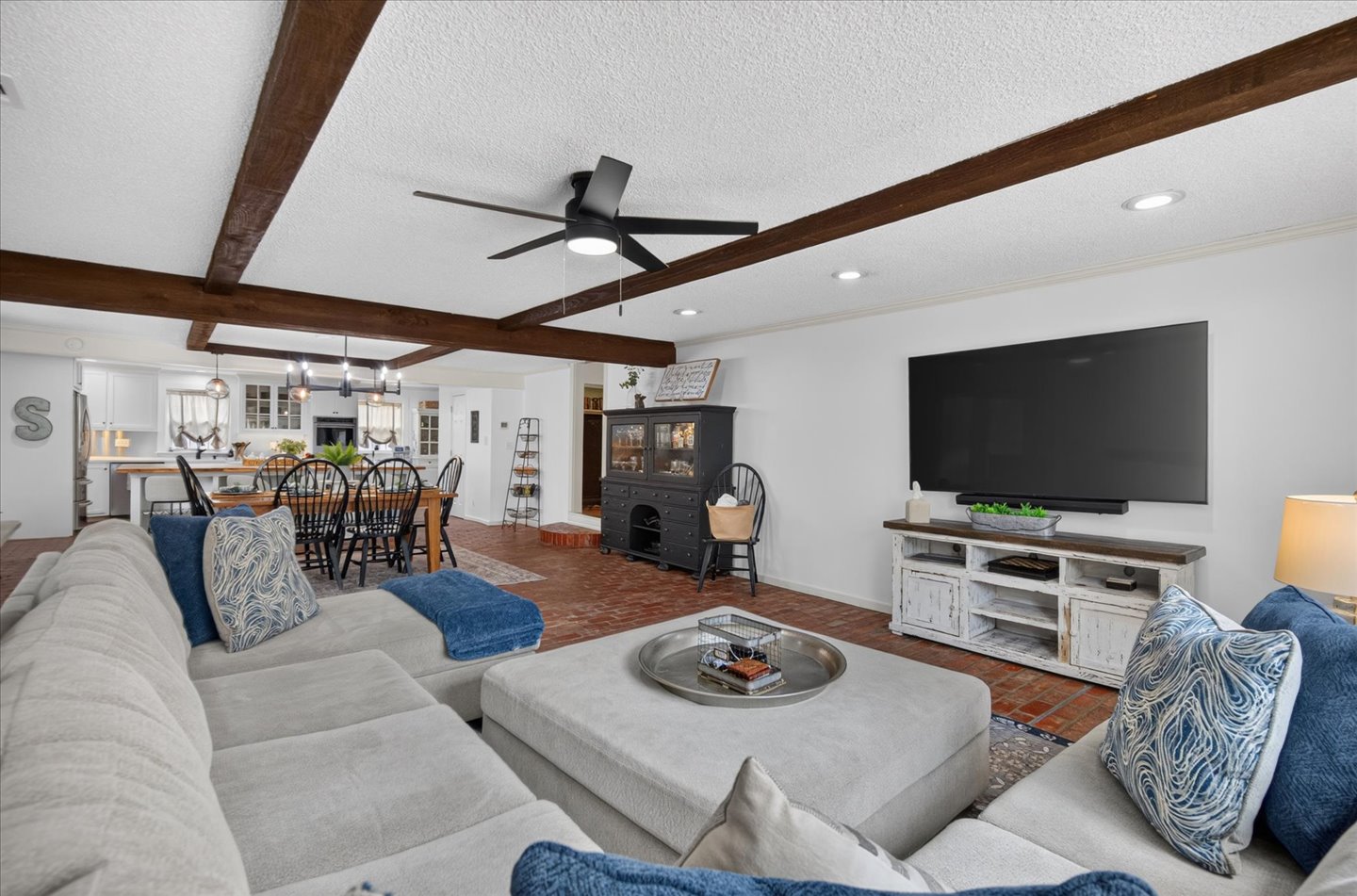 1727 S Johnstone Avenue Property Photo 19