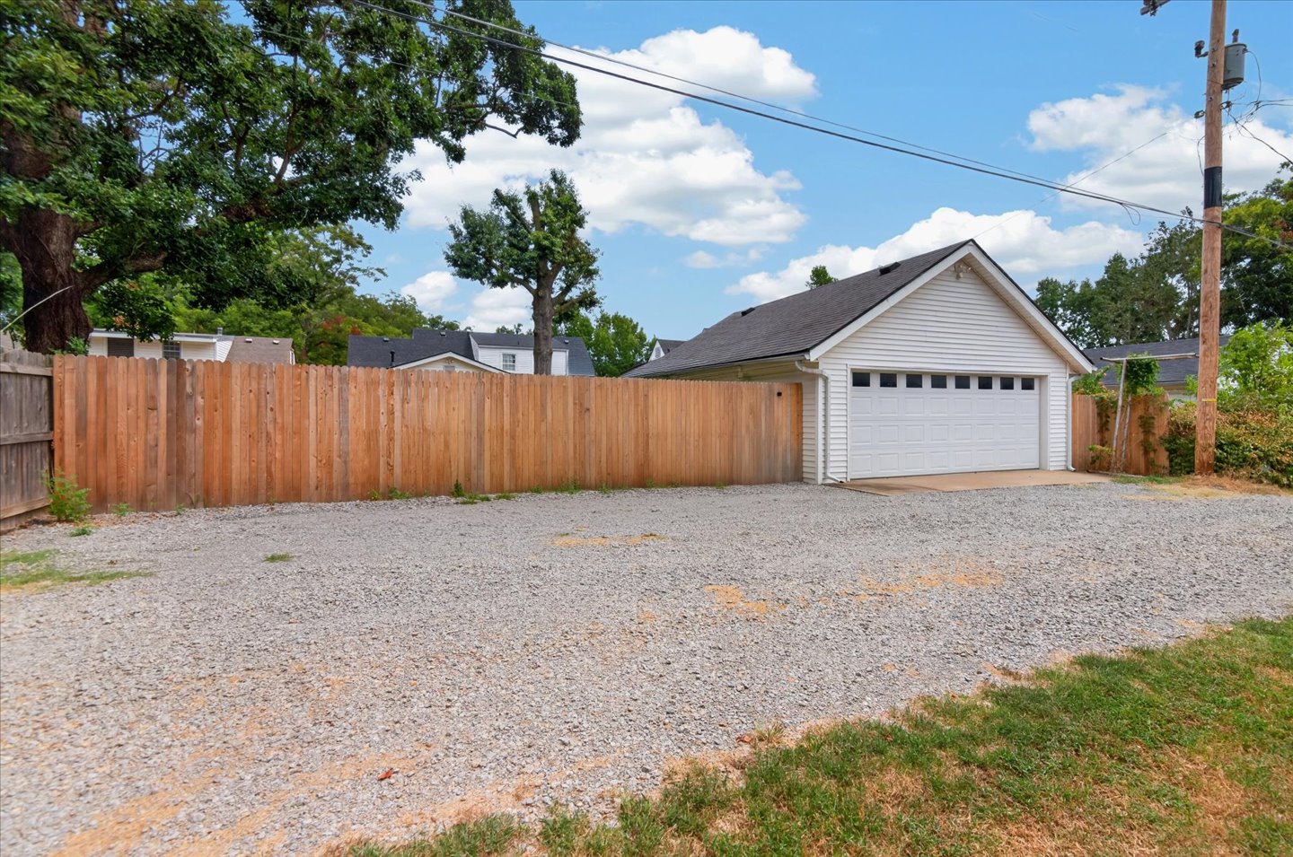 1727 S Johnstone Avenue Property Photo 47