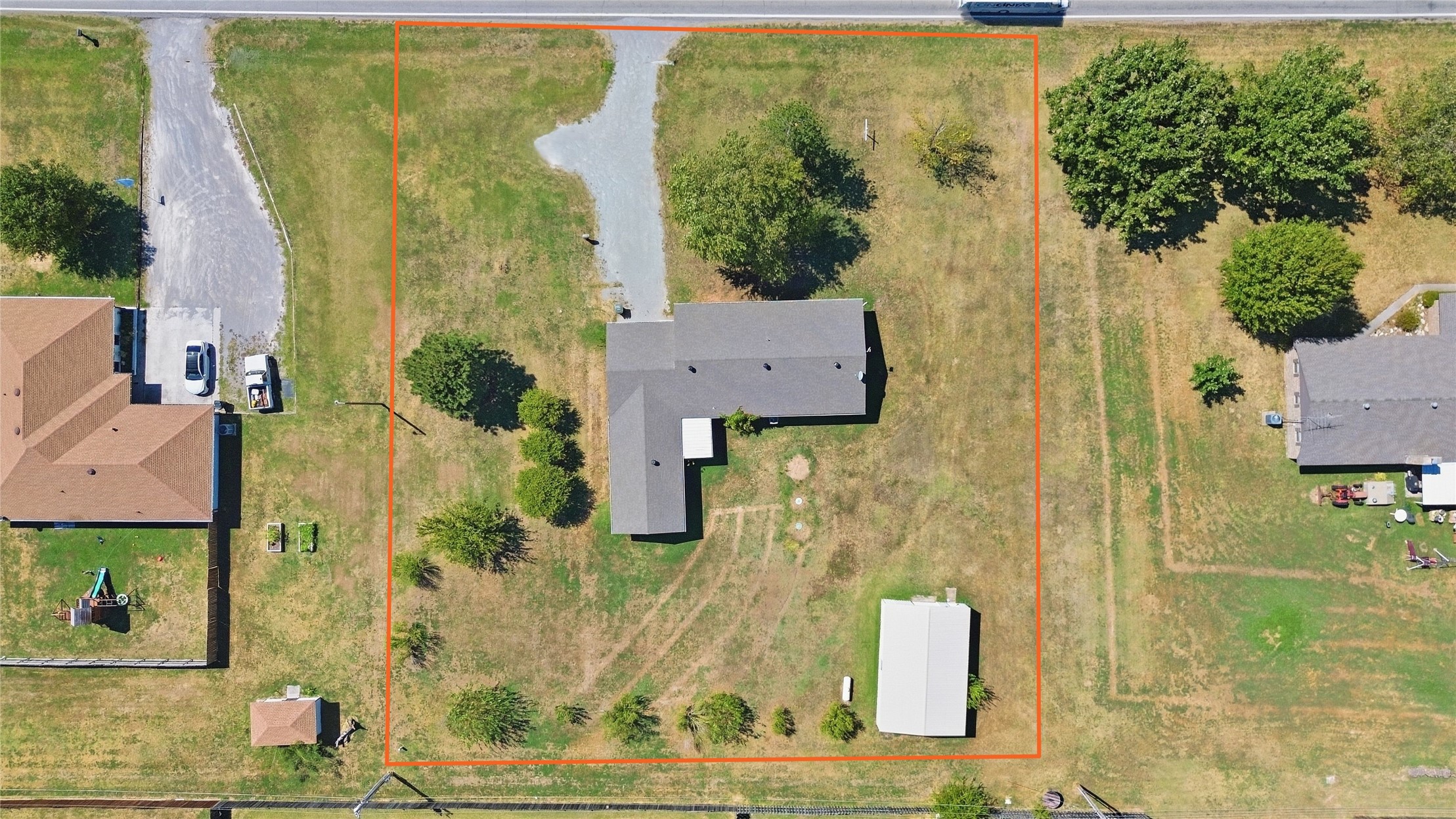 637 Highway 110 Property Photo 4