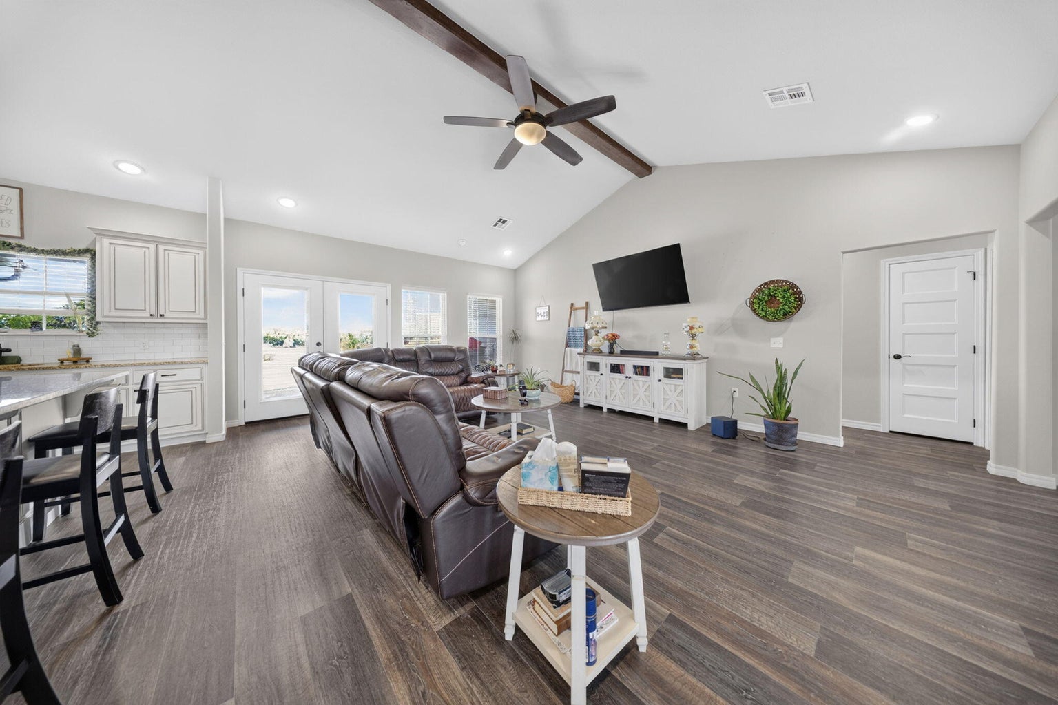 22111 Highway 2 Property Photo 19