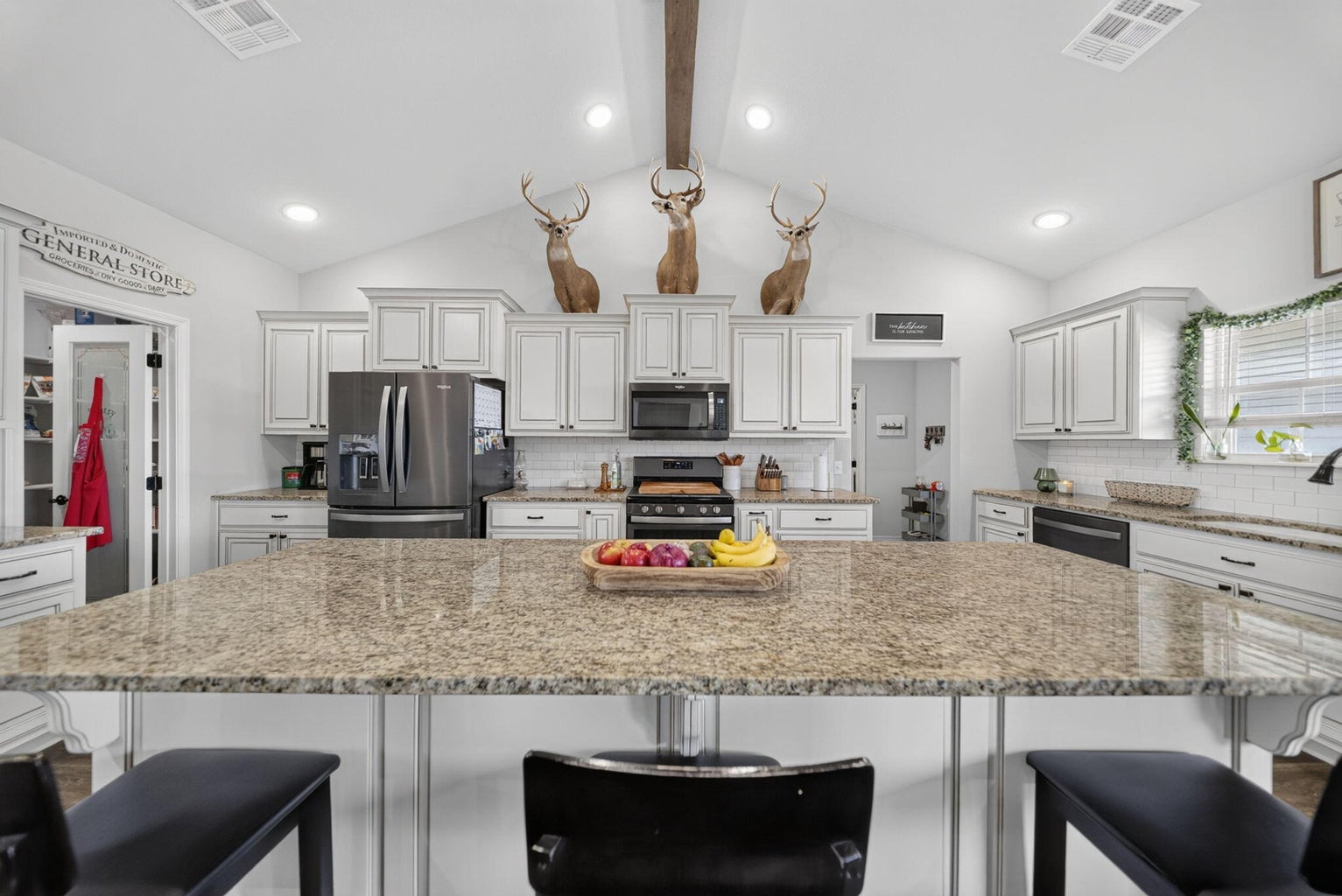 22111 Highway 2 Property Photo 23