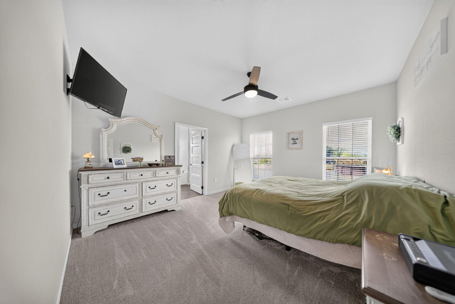 22111 Highway 2 Property Photo 24