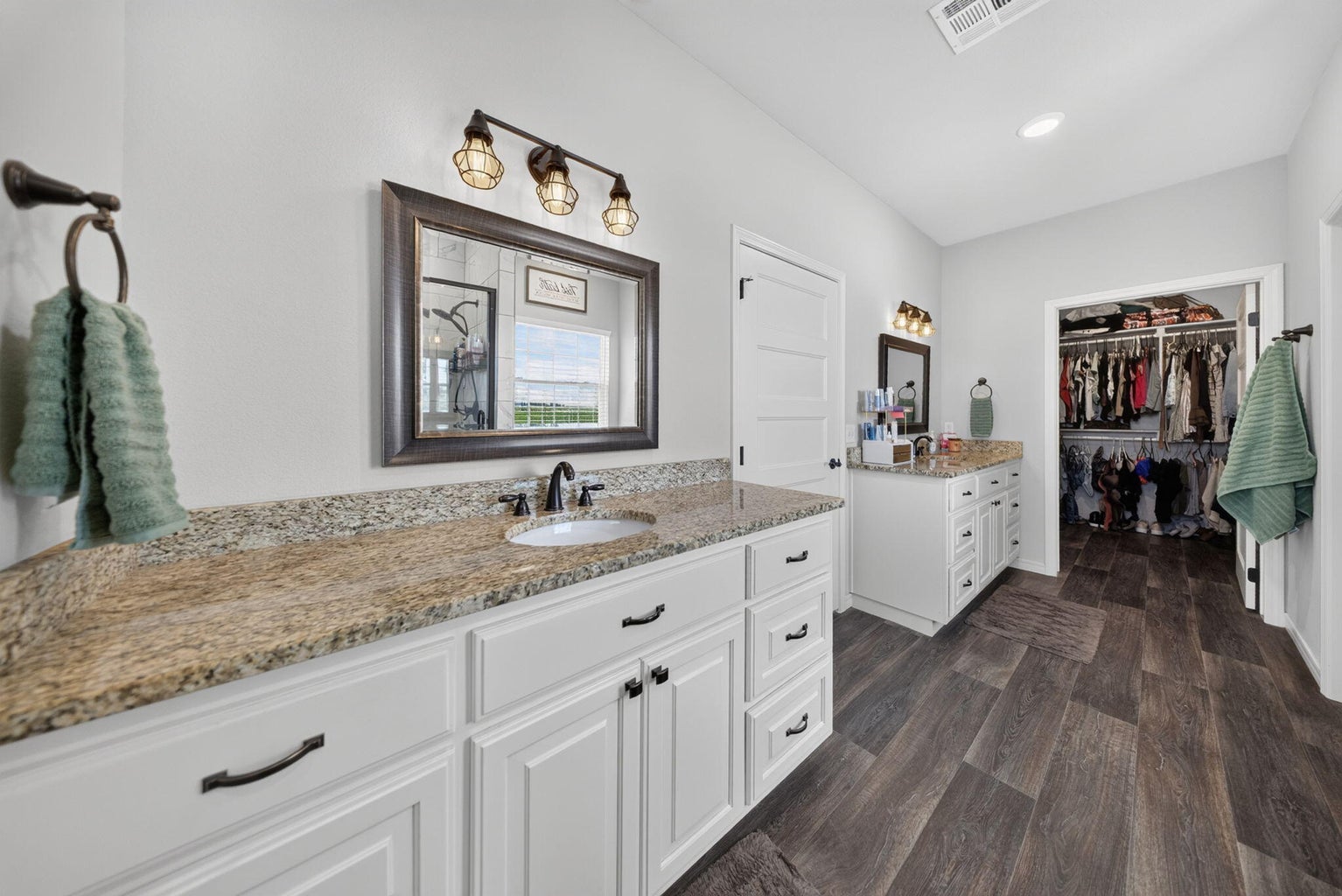 22111 Highway 2 Property Photo 29