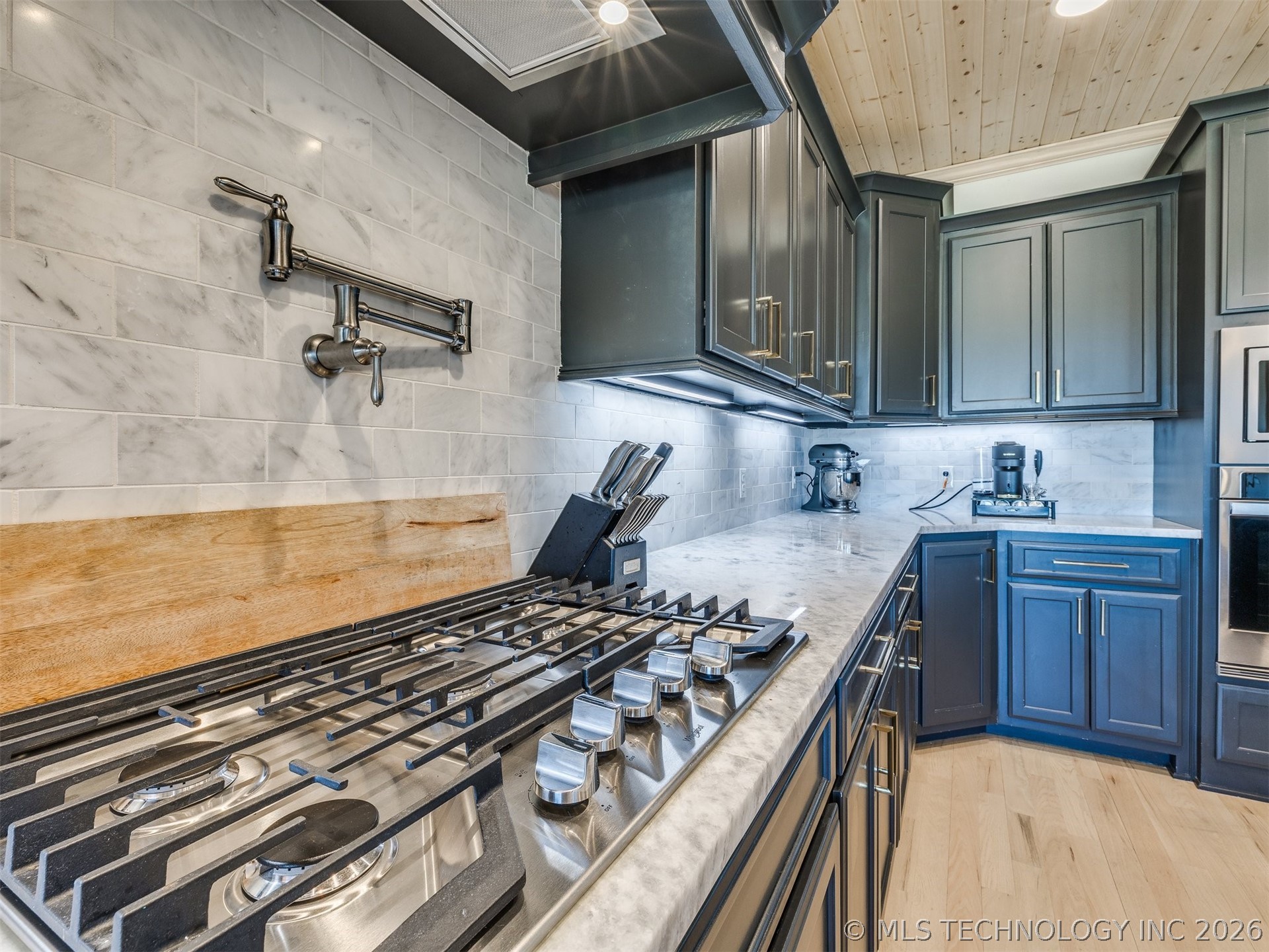 25 W 166th Place S Property Photo 8