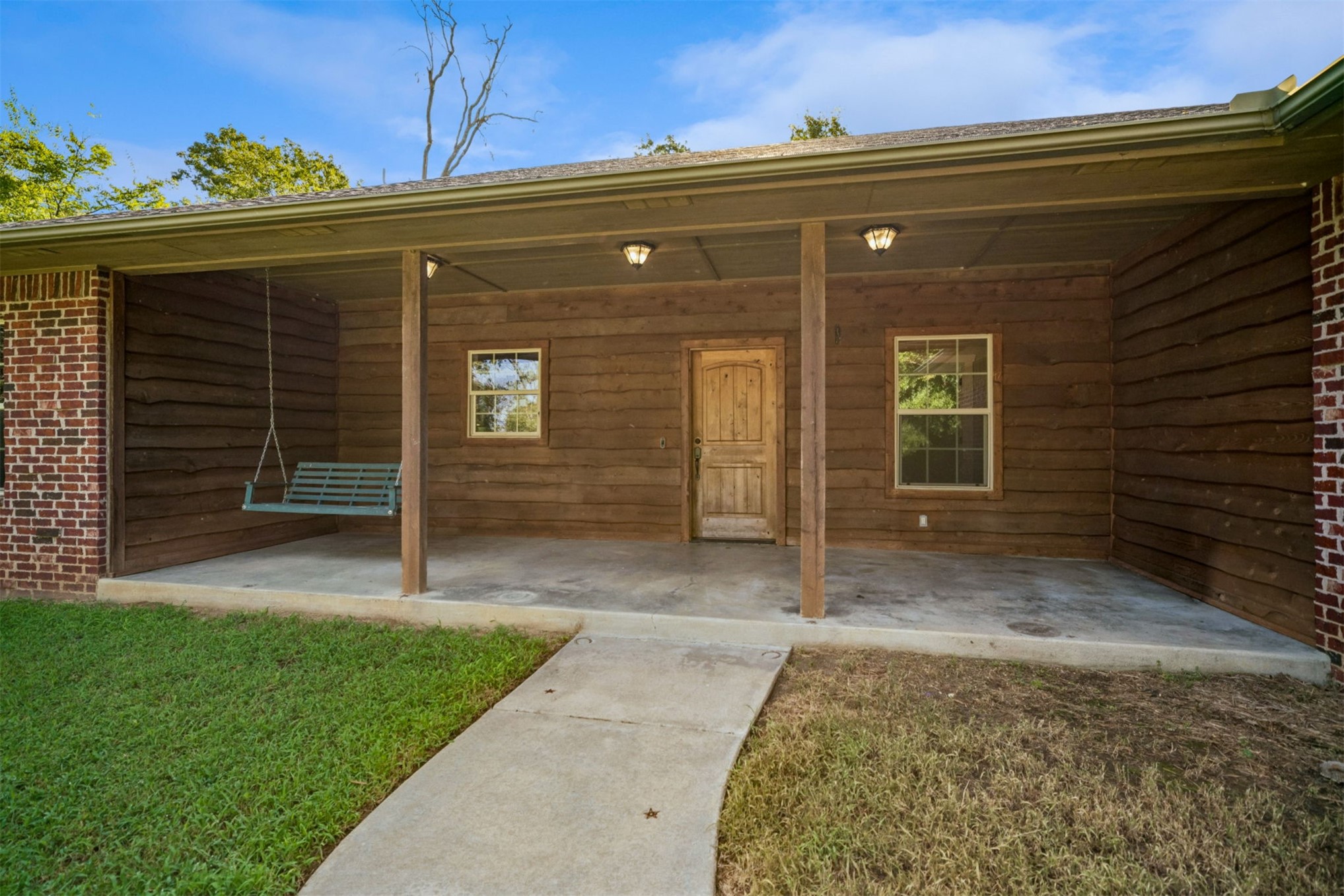 15254 E 486 Road Property Photo 4