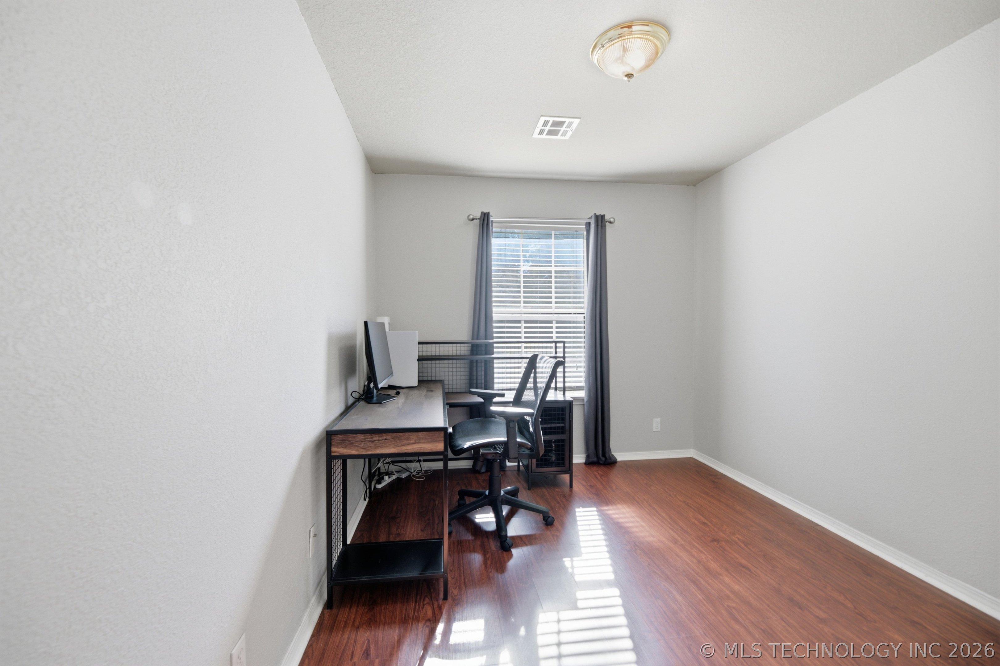 5703 S Quincy Place Property Photo 19