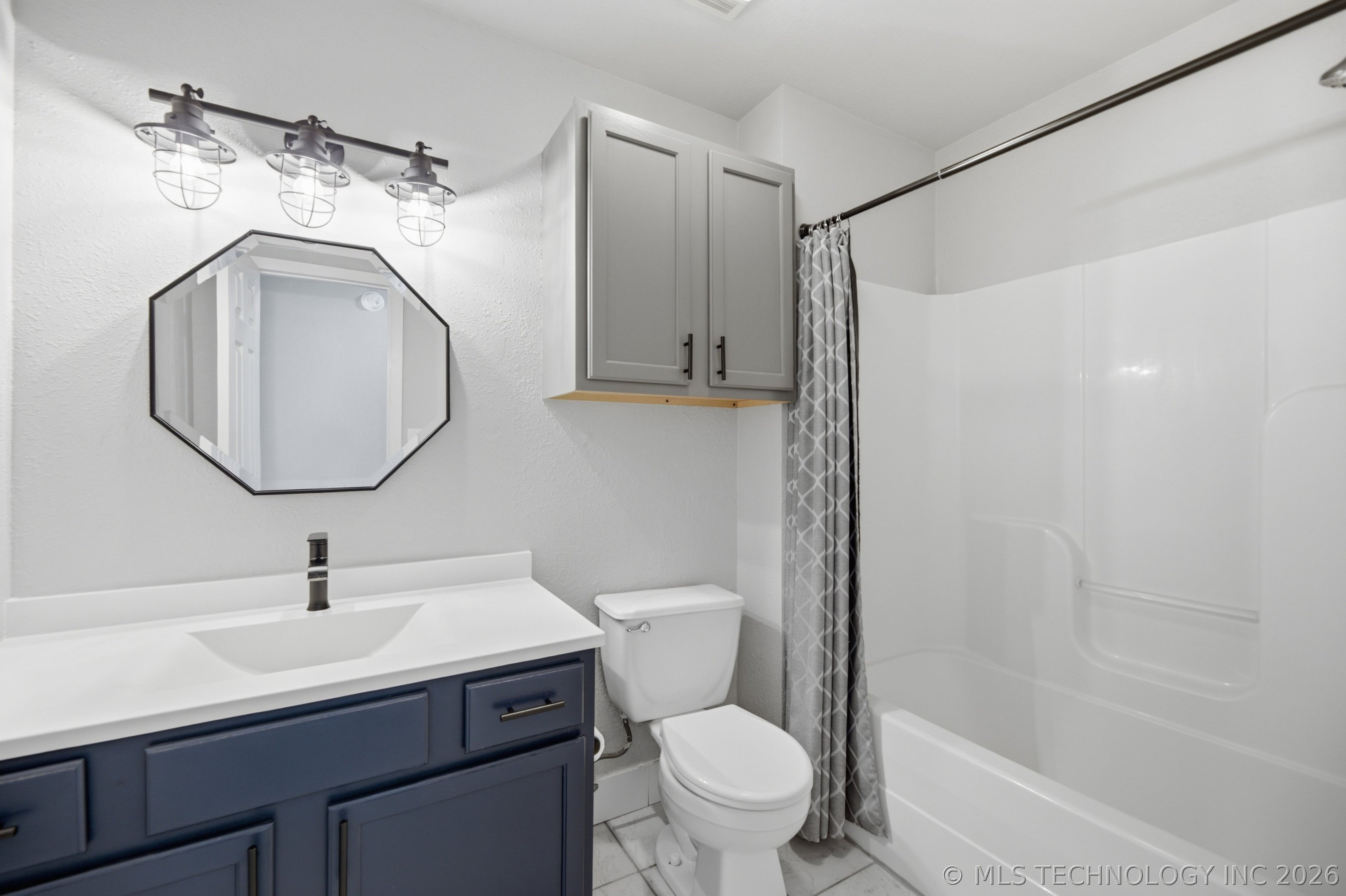 5703 S Quincy Place Property Photo 22