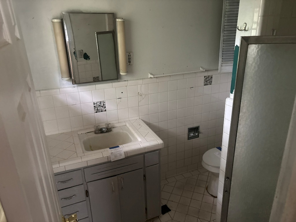 350 S West Street Property Photo 10