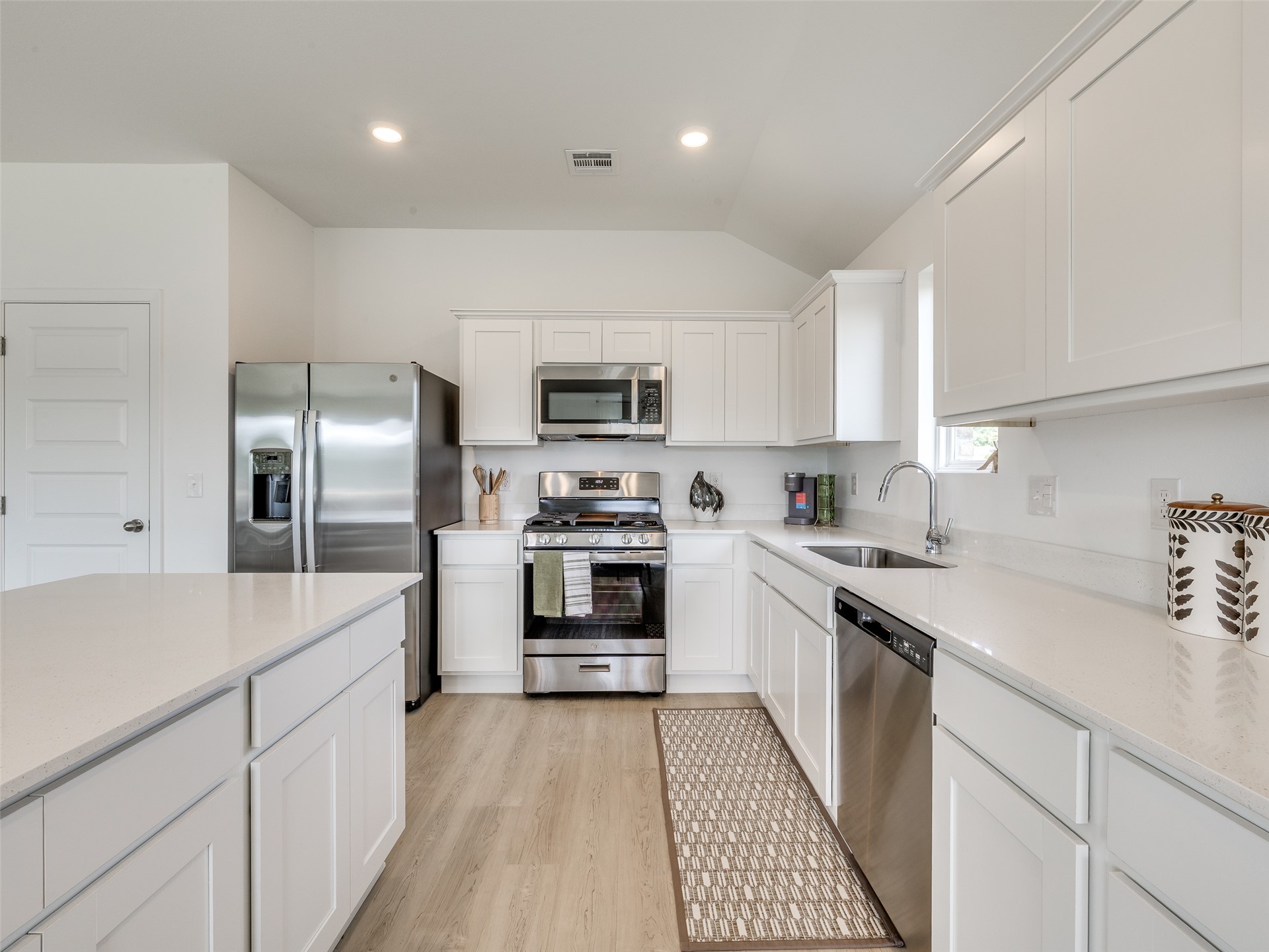 7017 S Lions Avenue Property Photo 21