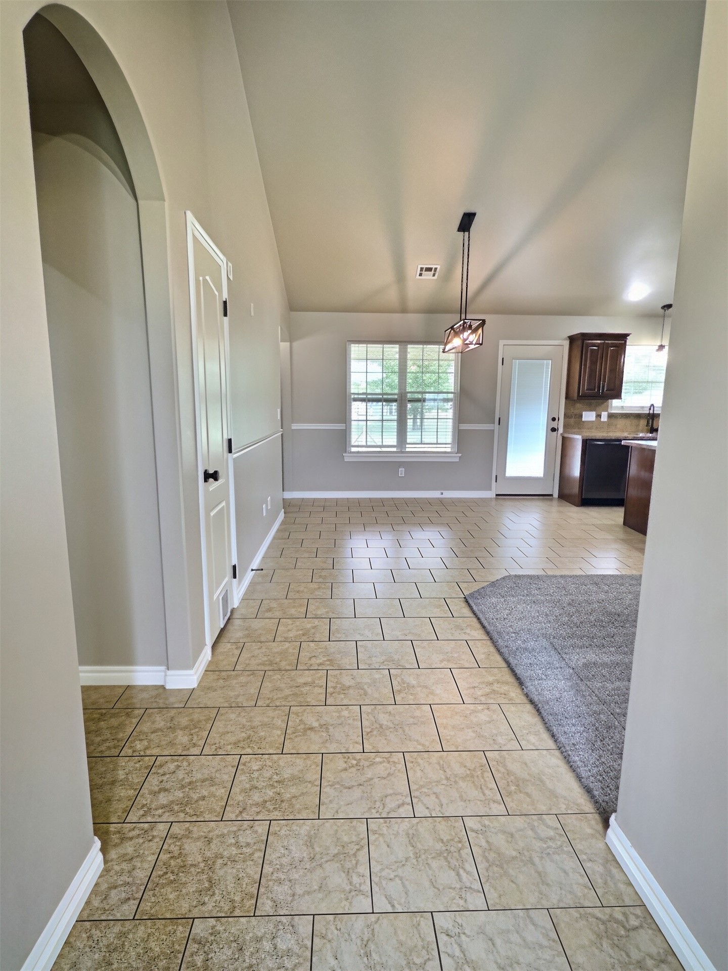 13041 Timber Ridge Property Photo 2