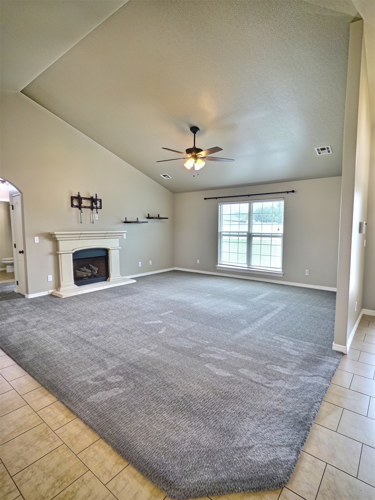 13041 Timber Ridge Property Photo 6