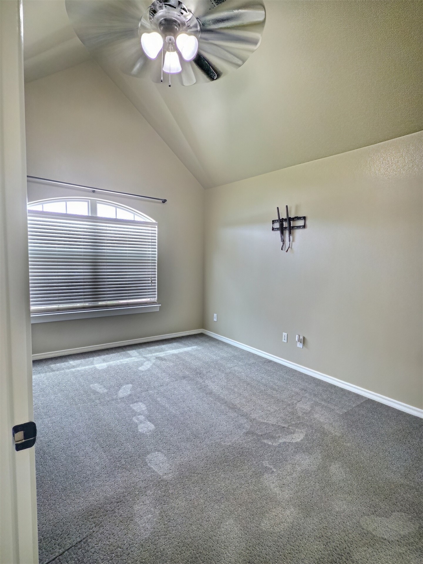13041 Timber Ridge Property Photo 13