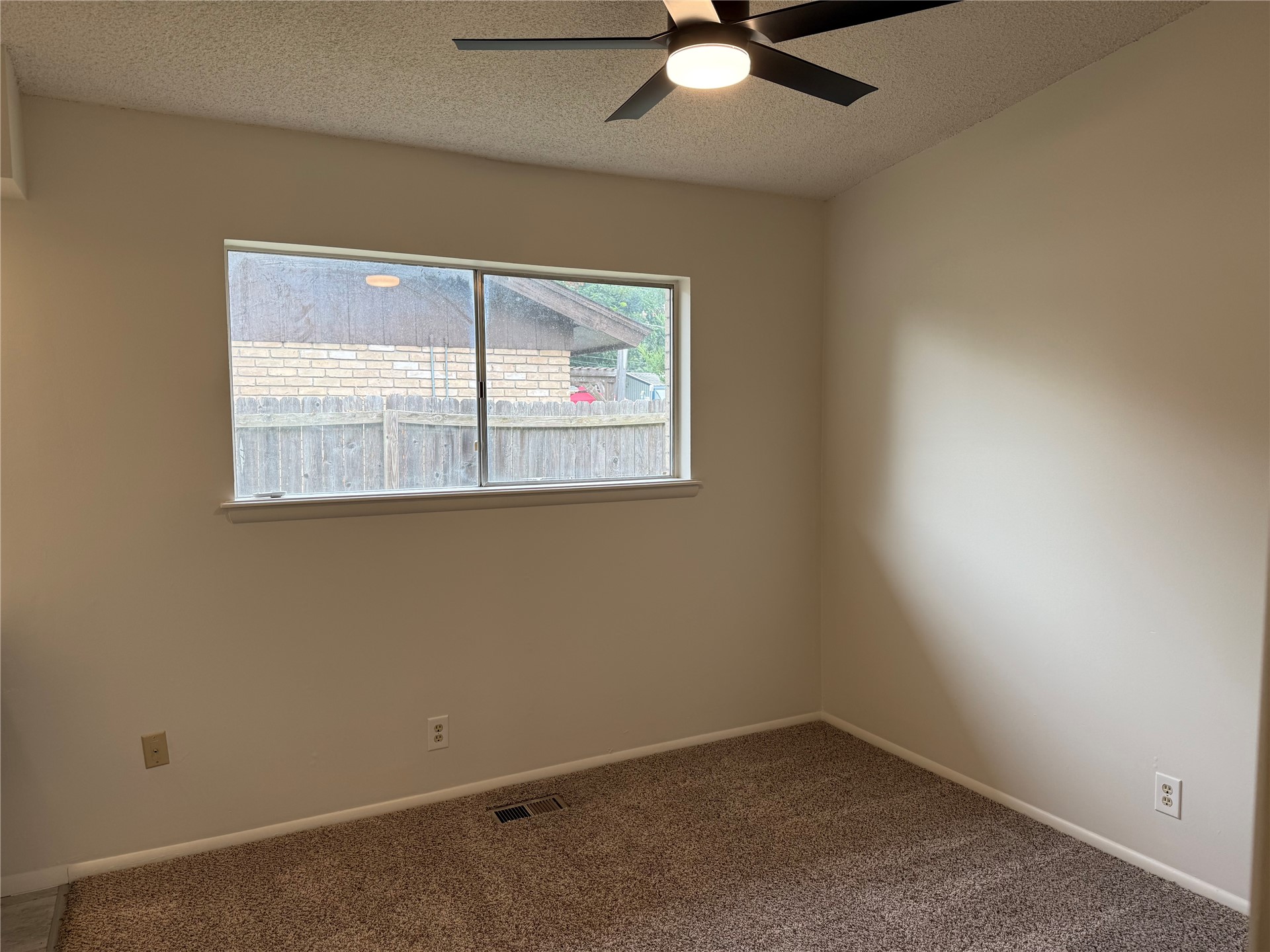 1928 E 55th Place Property Photo 2