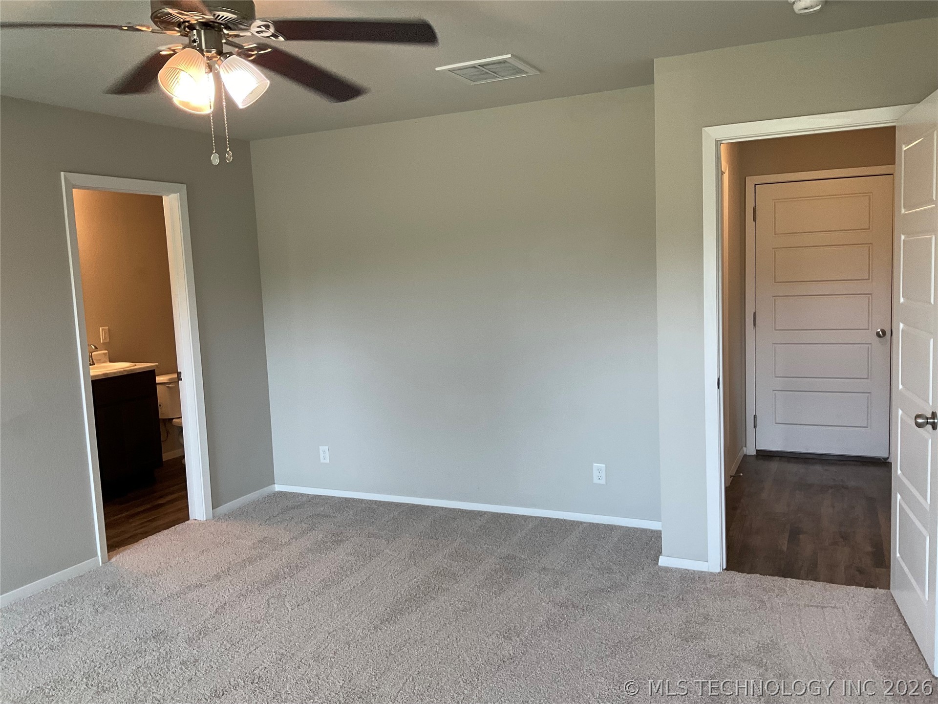 7514 E 160th Place S Property Photo 11