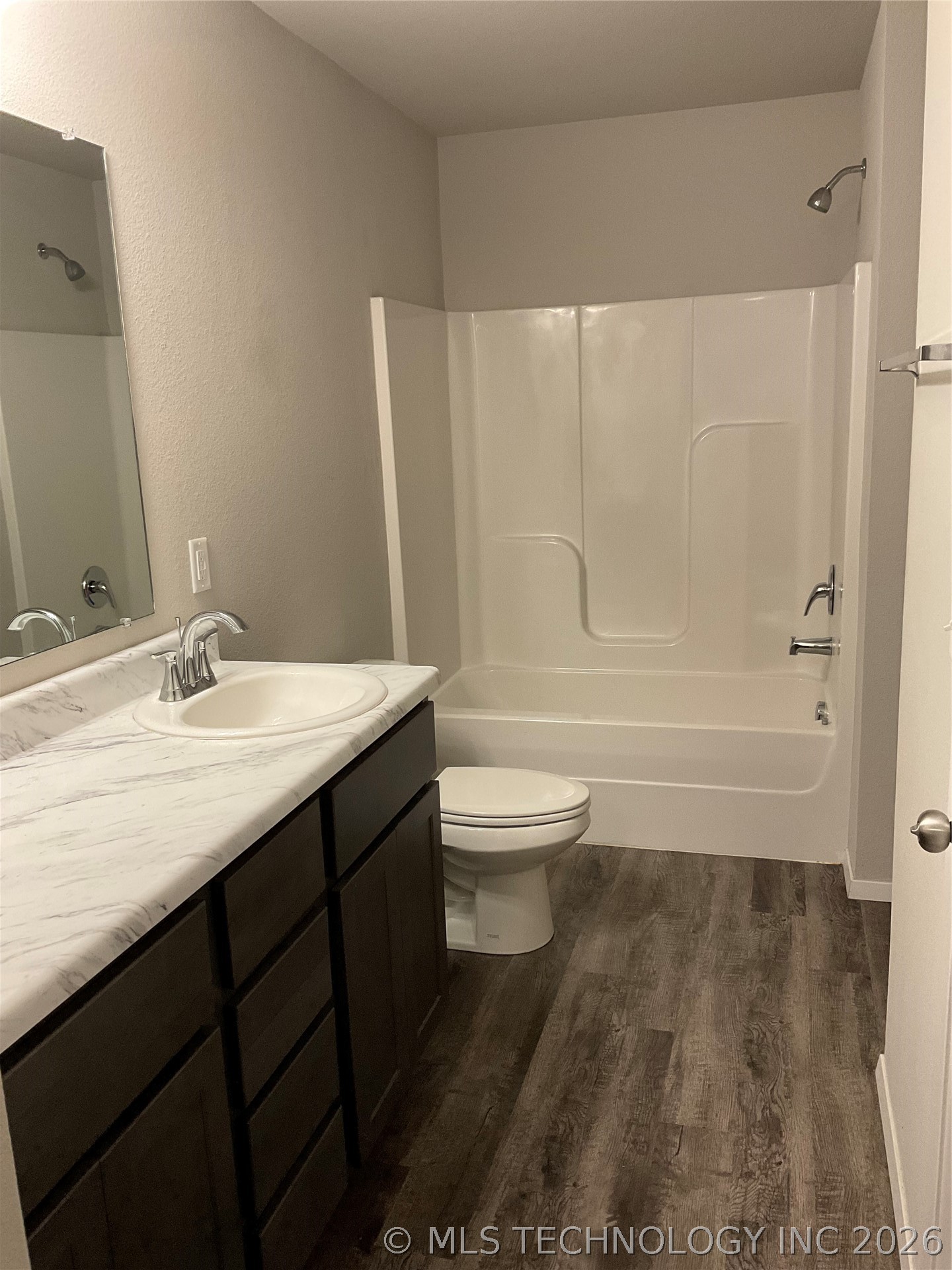 7514 E 160th Place S Property Photo 13