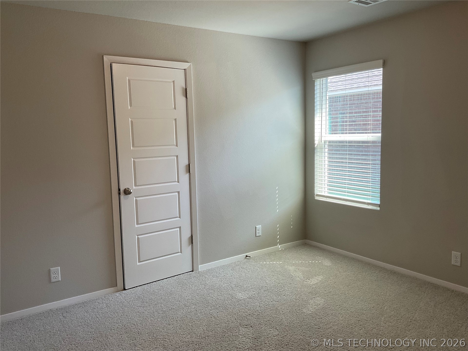 7514 E 160th Place S Property Photo 17