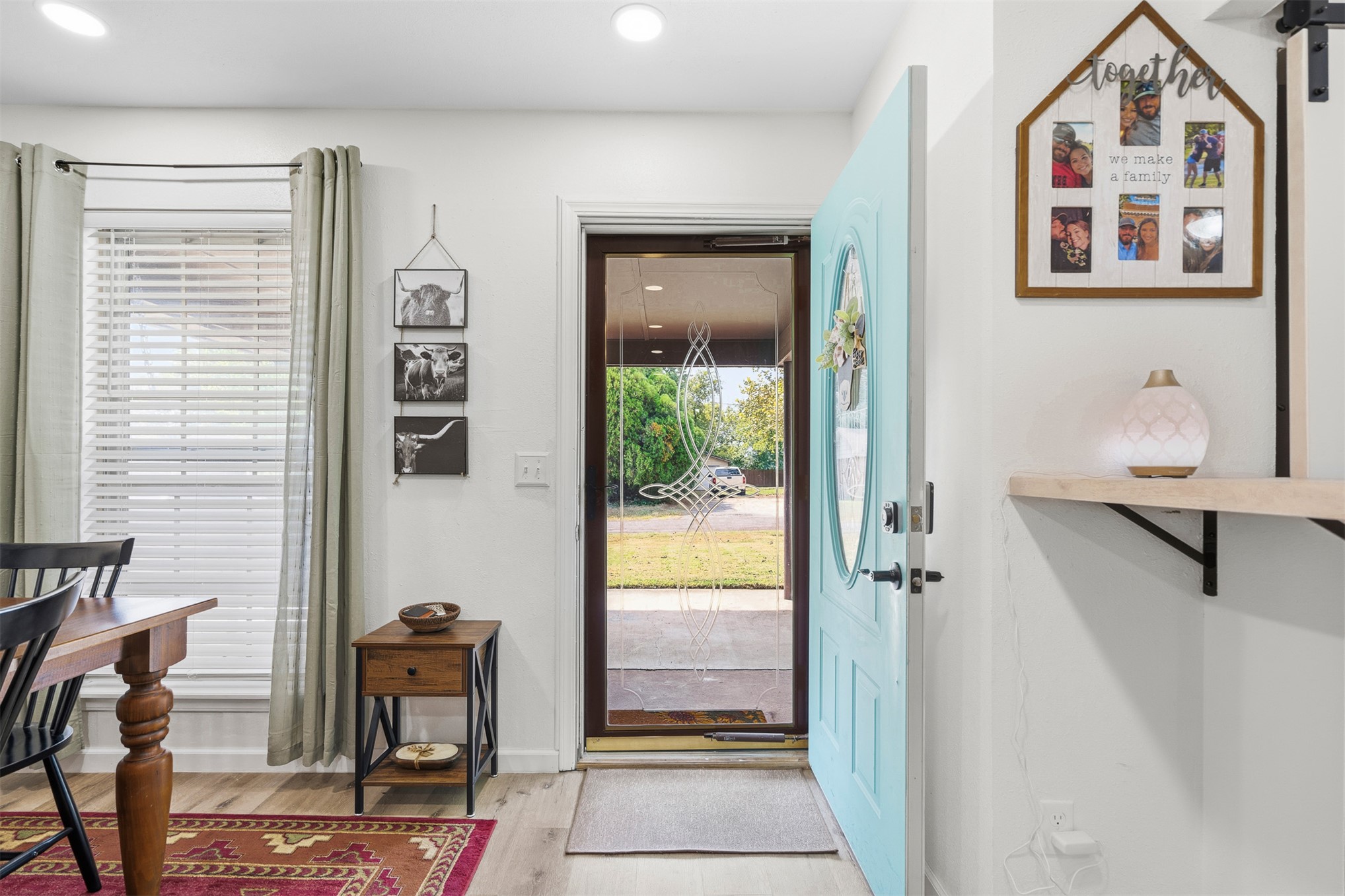 1206 E Schmid Property Photo 5