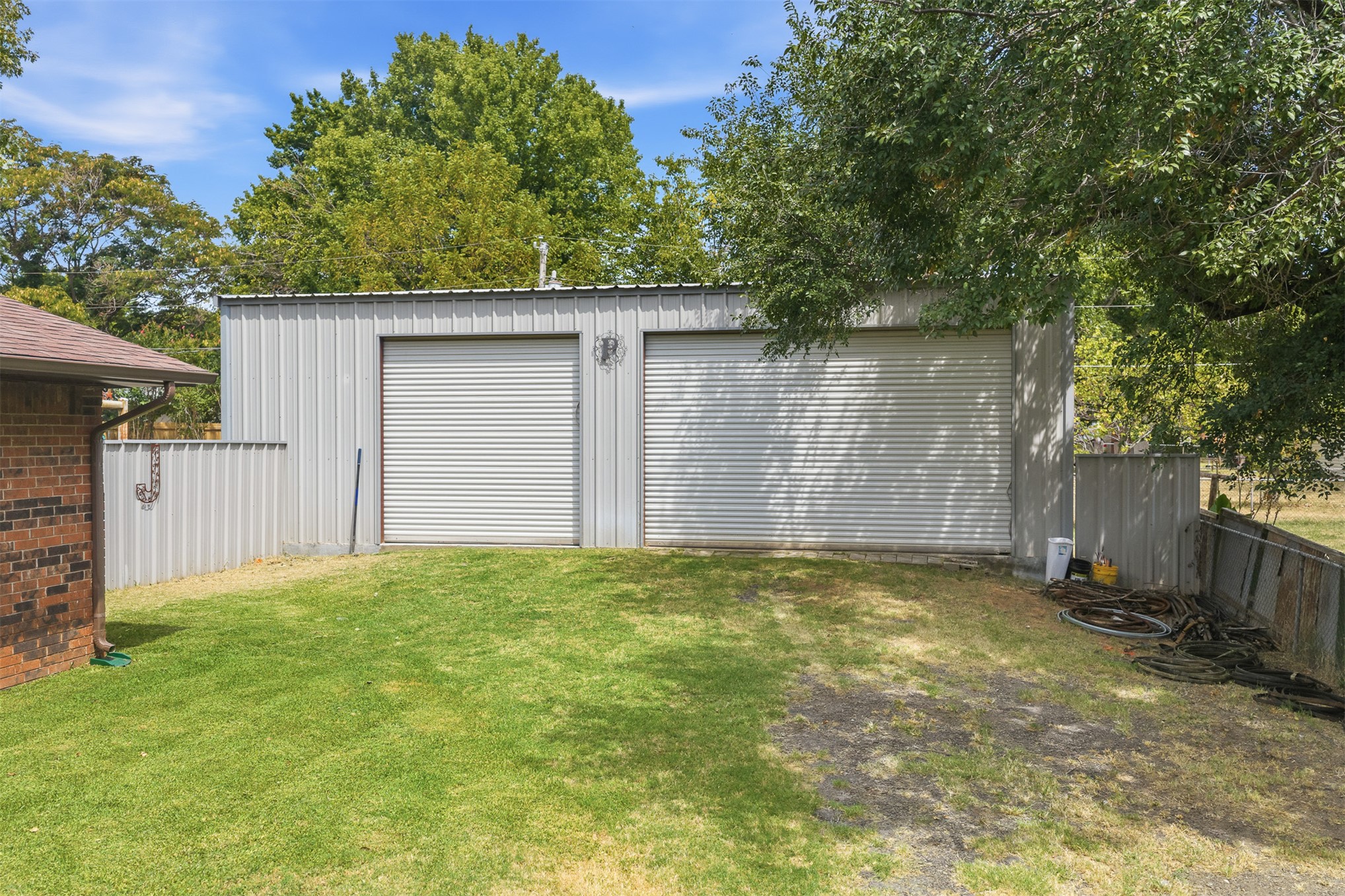 1206 E Schmid Property Photo 22