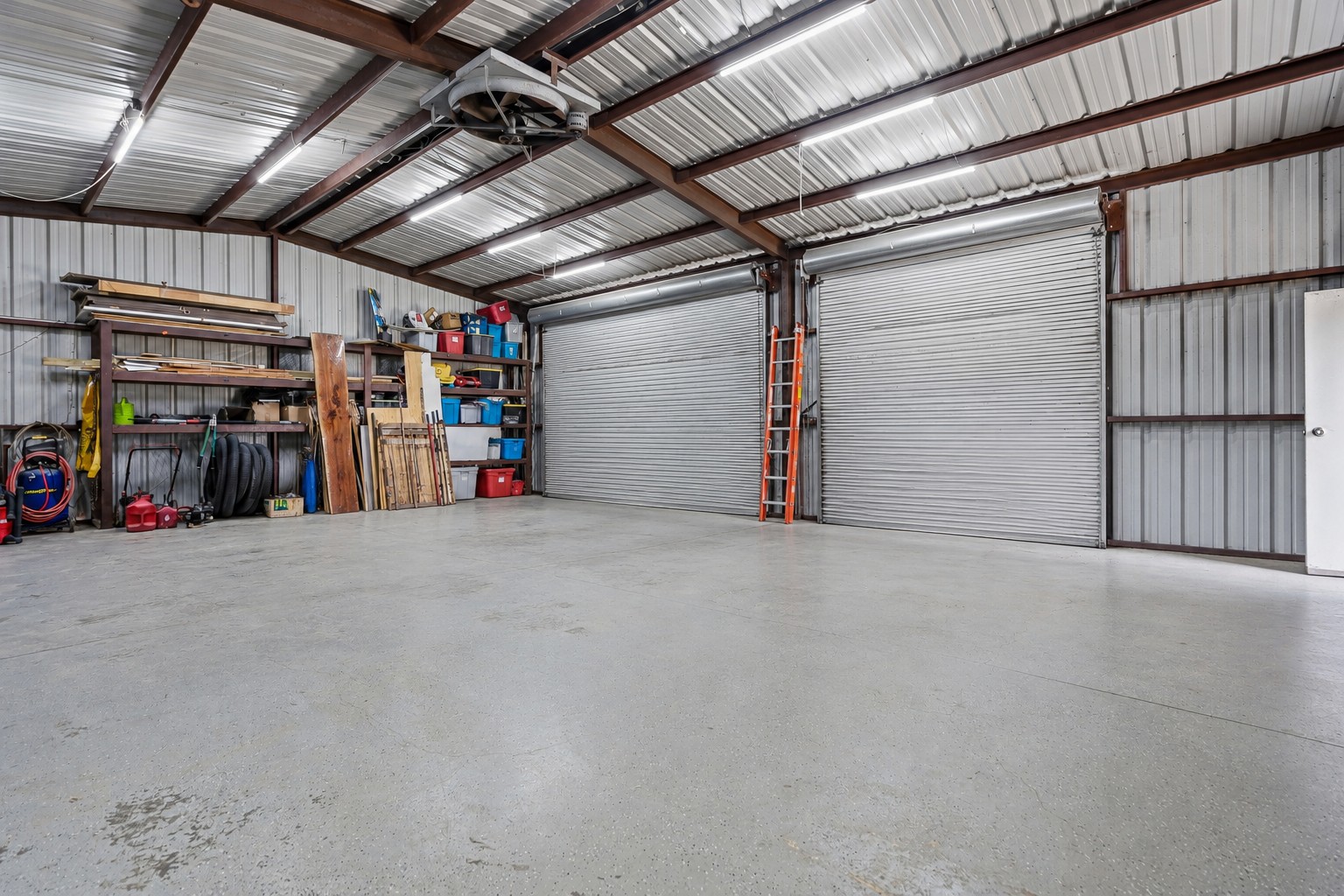 1206 E Schmid Property Photo 23