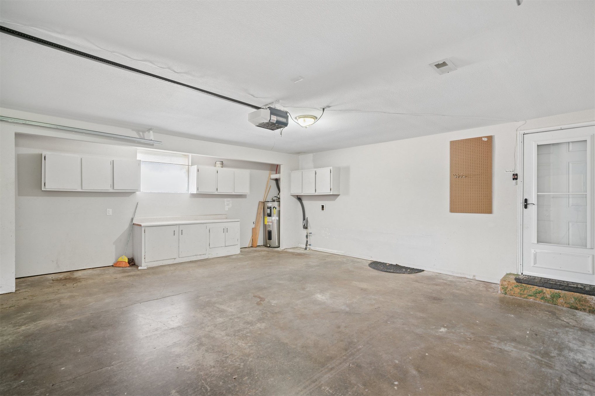 5247 S Columbia Avenue Property Photo 40