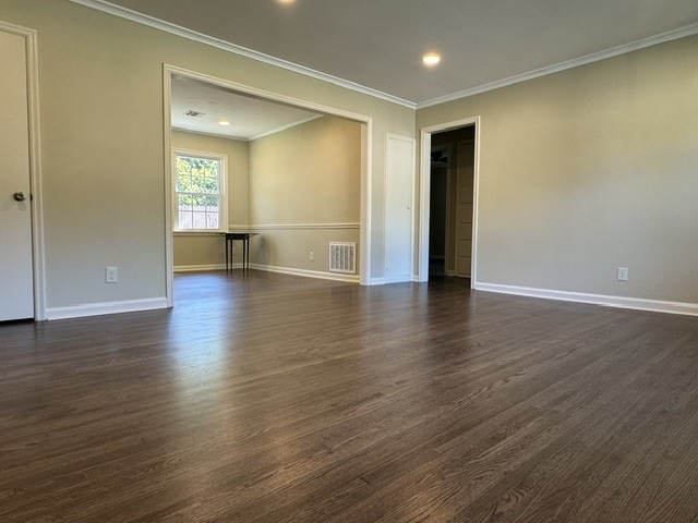 5249 S Saint Louis Avenue Property Photo 6