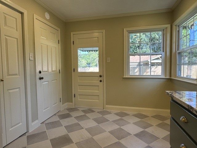 5249 S Saint Louis Avenue Property Photo 18