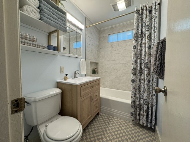 5249 S Saint Louis Avenue Property Photo 25