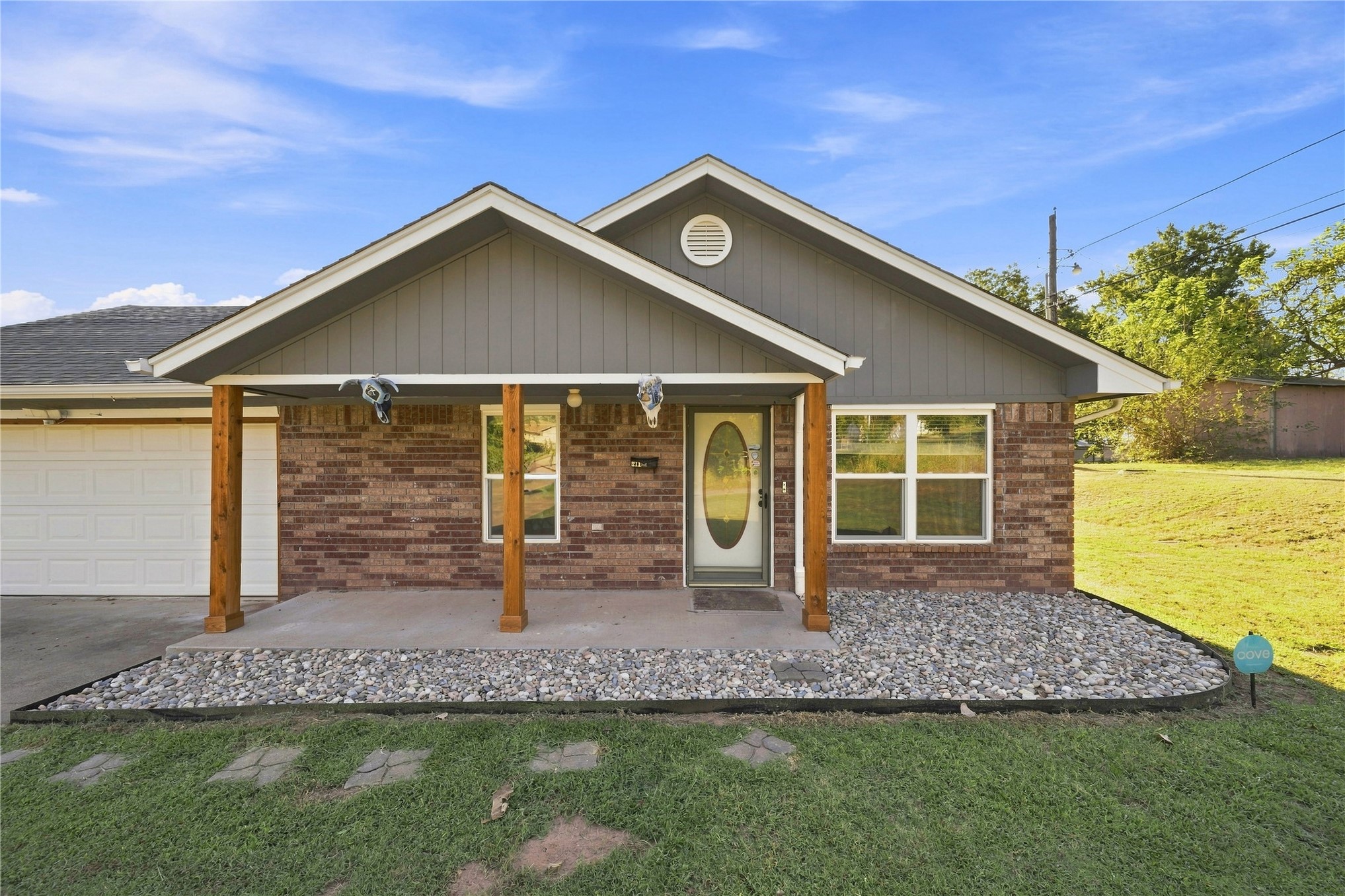 211 N Cedar Street