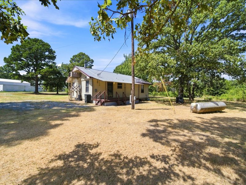 8055 E 585 Property Photo 21