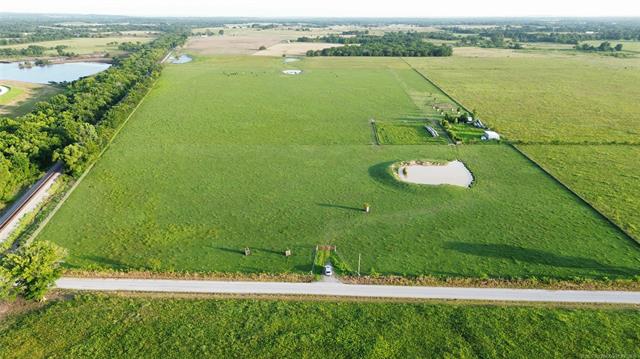 30400 E 760 Road Property Photo 3
