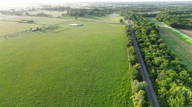 30400 E 760 Road Property Photo 7