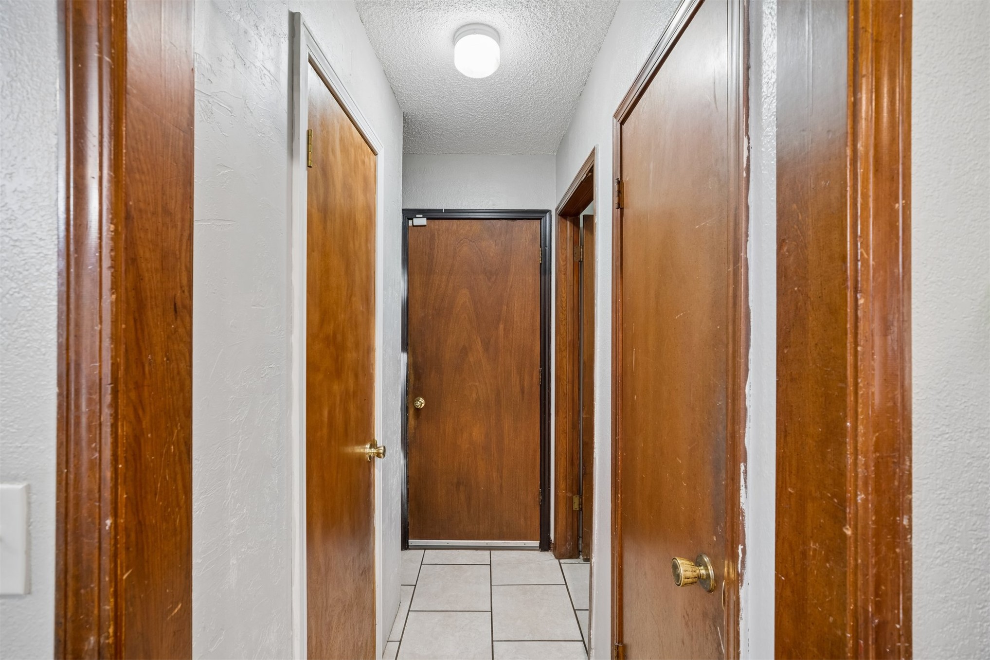 11913 E 38th Place Property Photo 13
