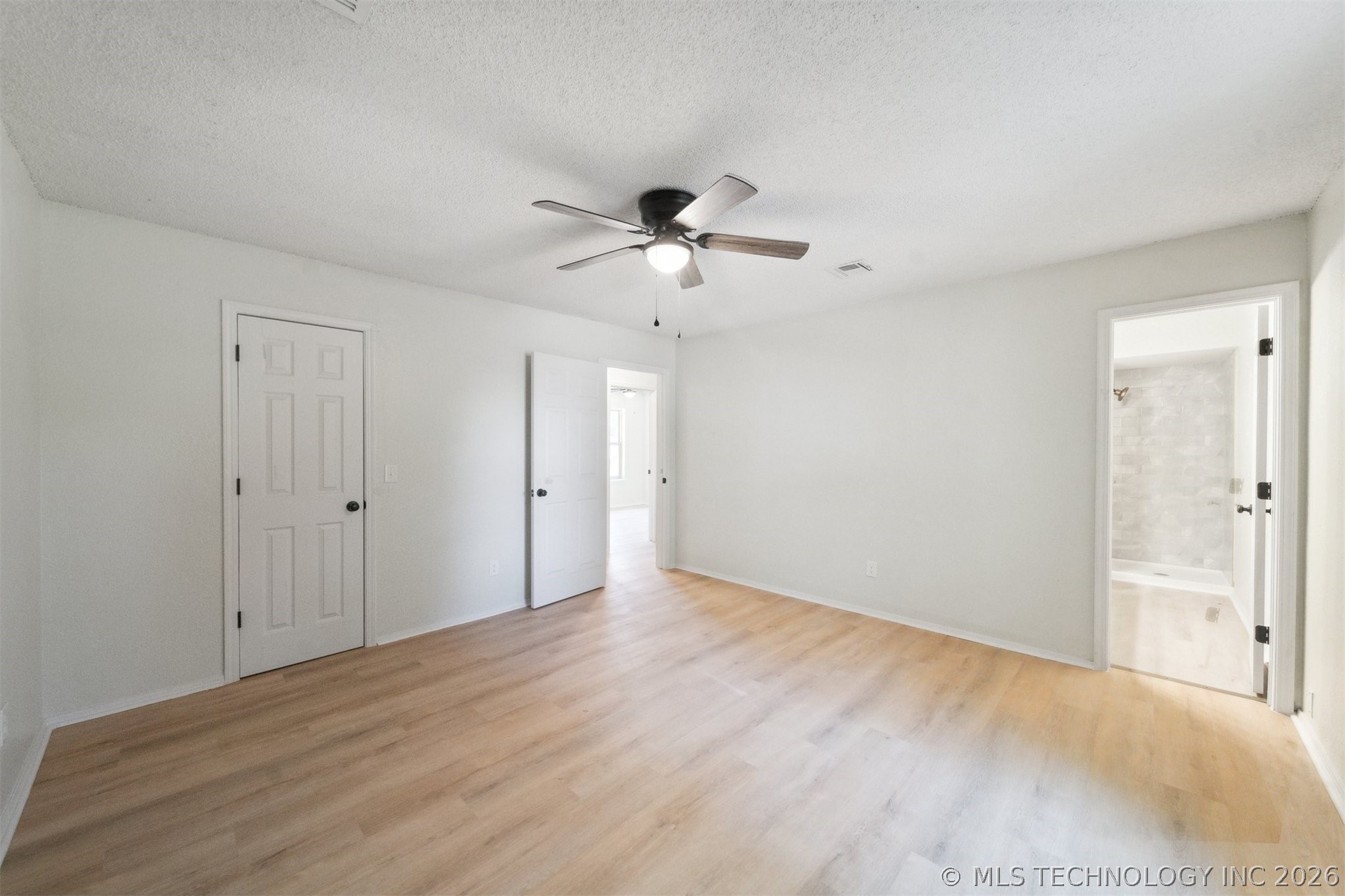 3227 S Allegheny Avenue Property Photo 6