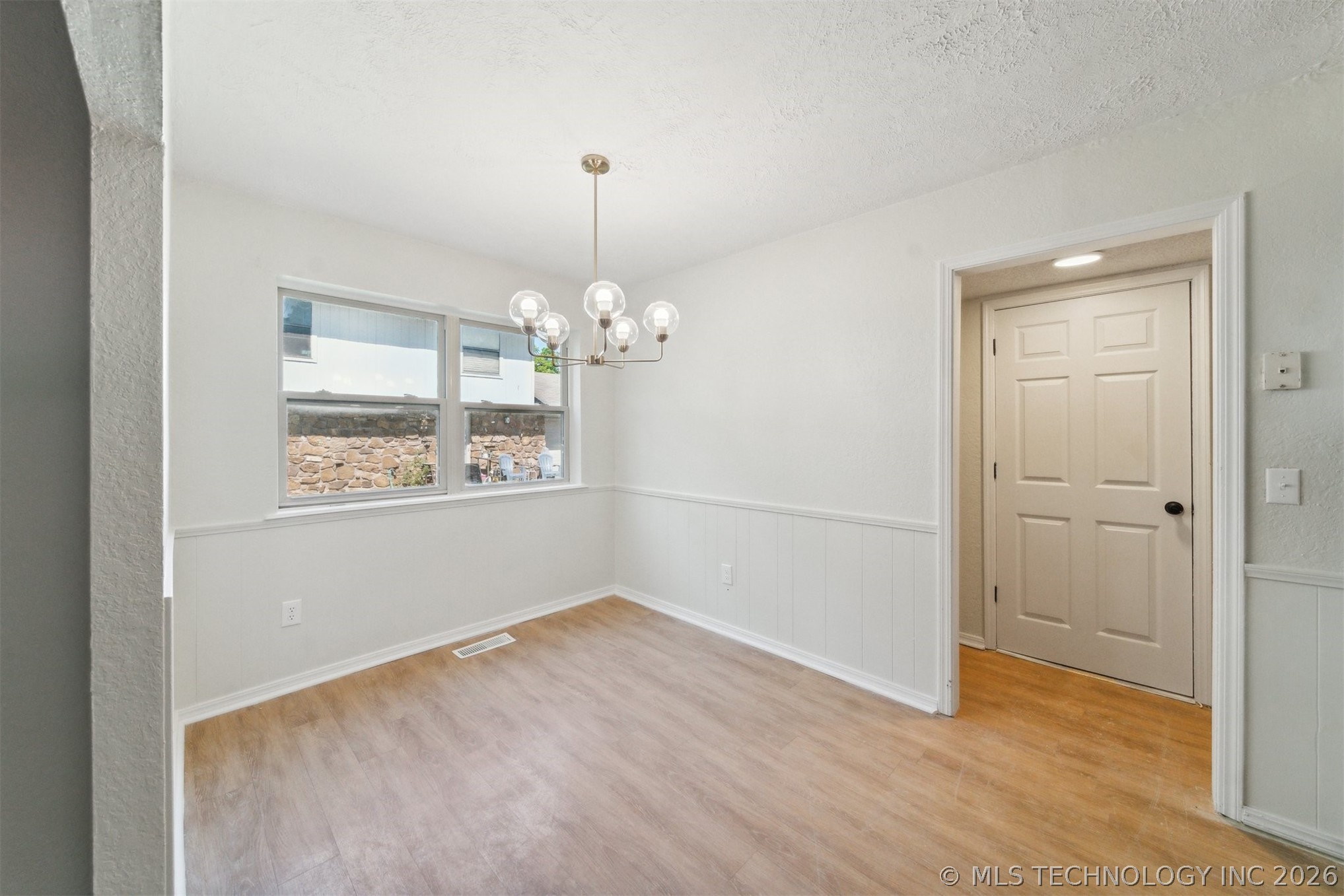 3227 S Allegheny Avenue Property Photo 8