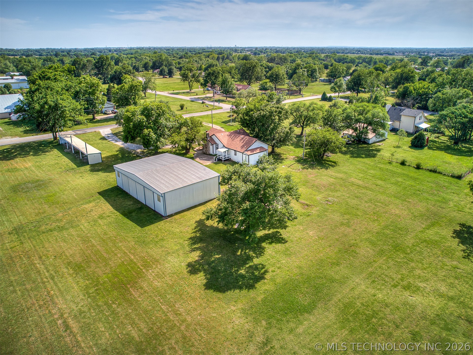15115 E 136th Street Property Photo 2
