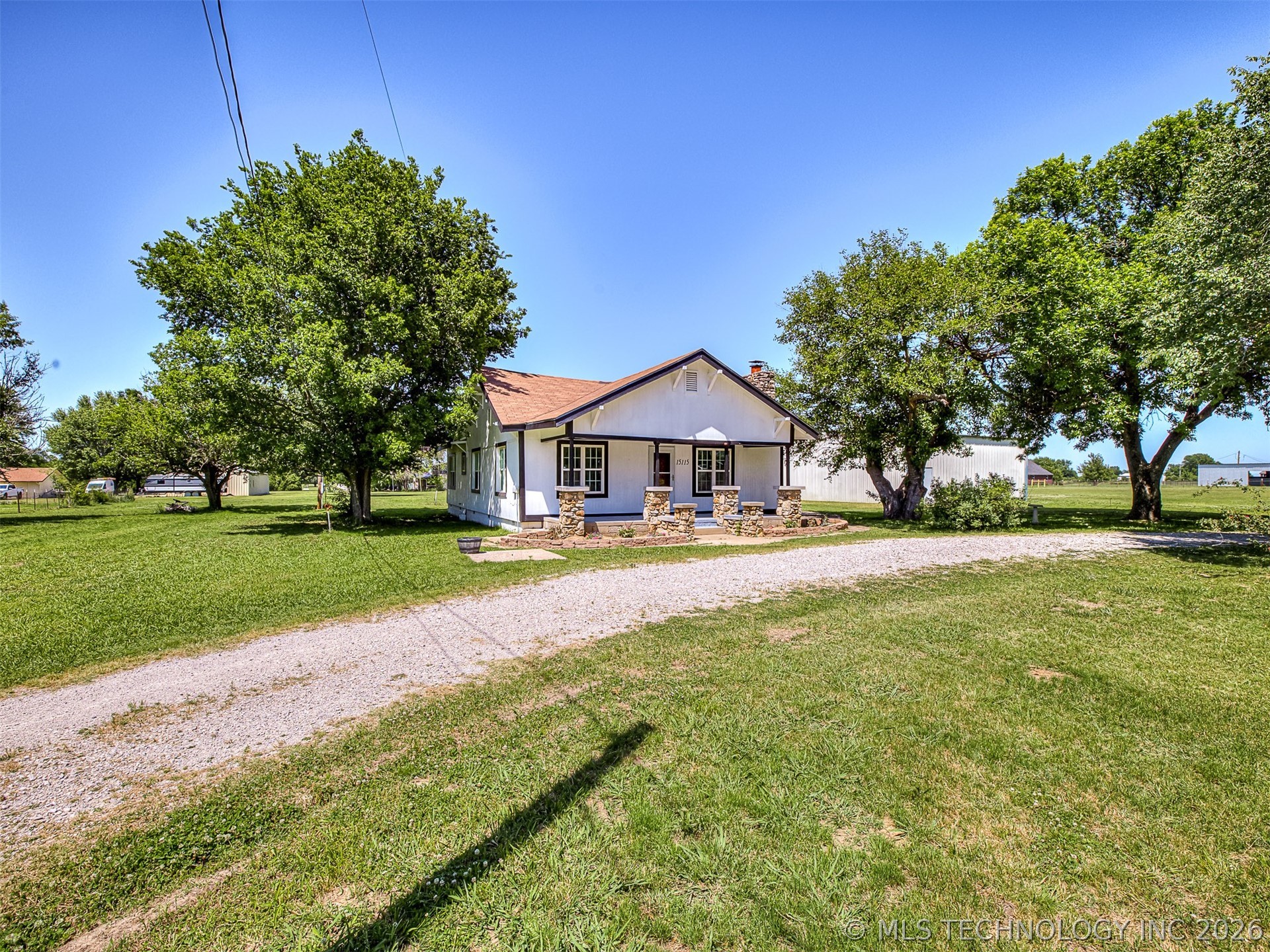 15115 E 136th Street Property Photo 4