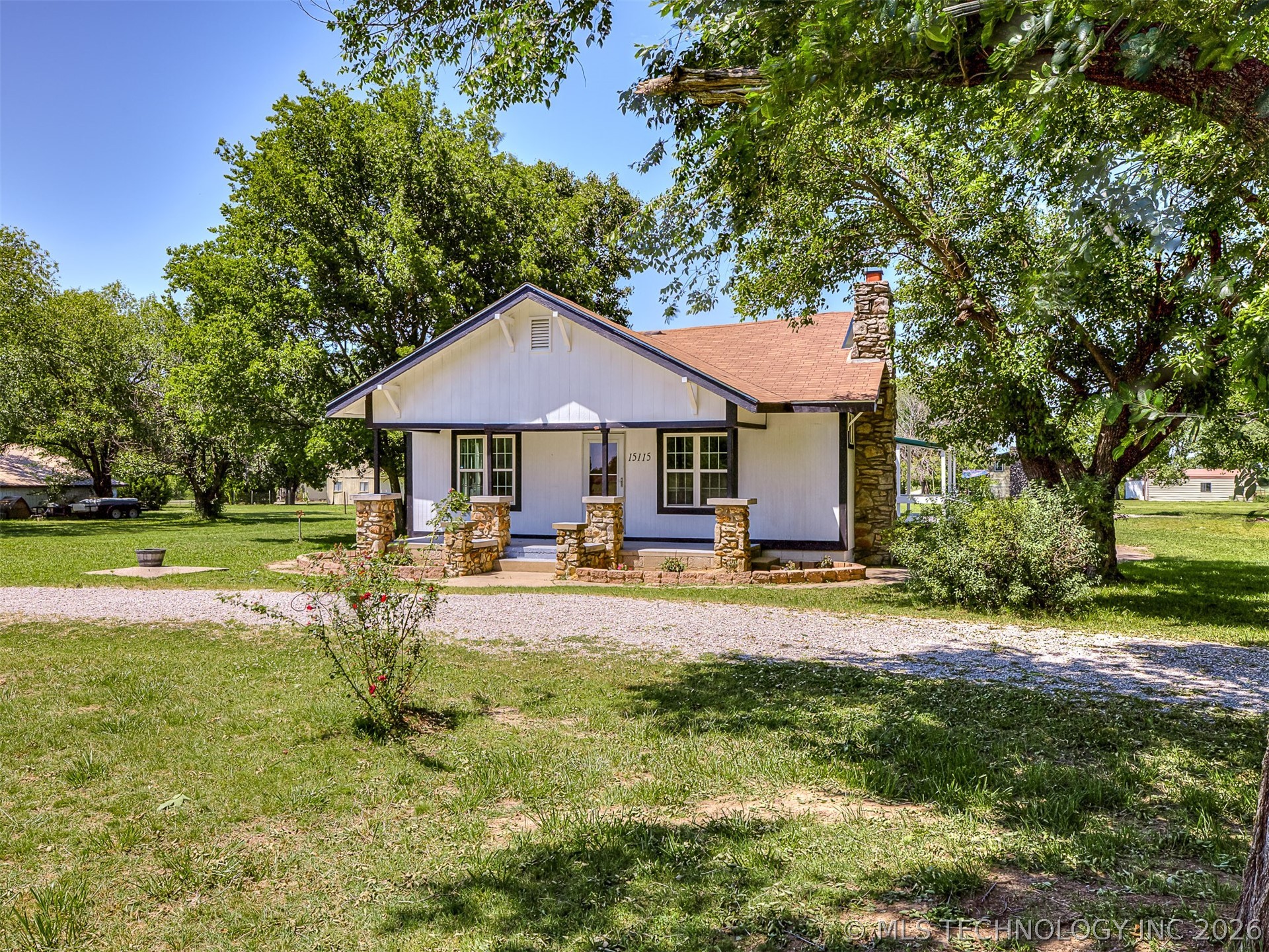 15115 E 136th Street Property Photo 6