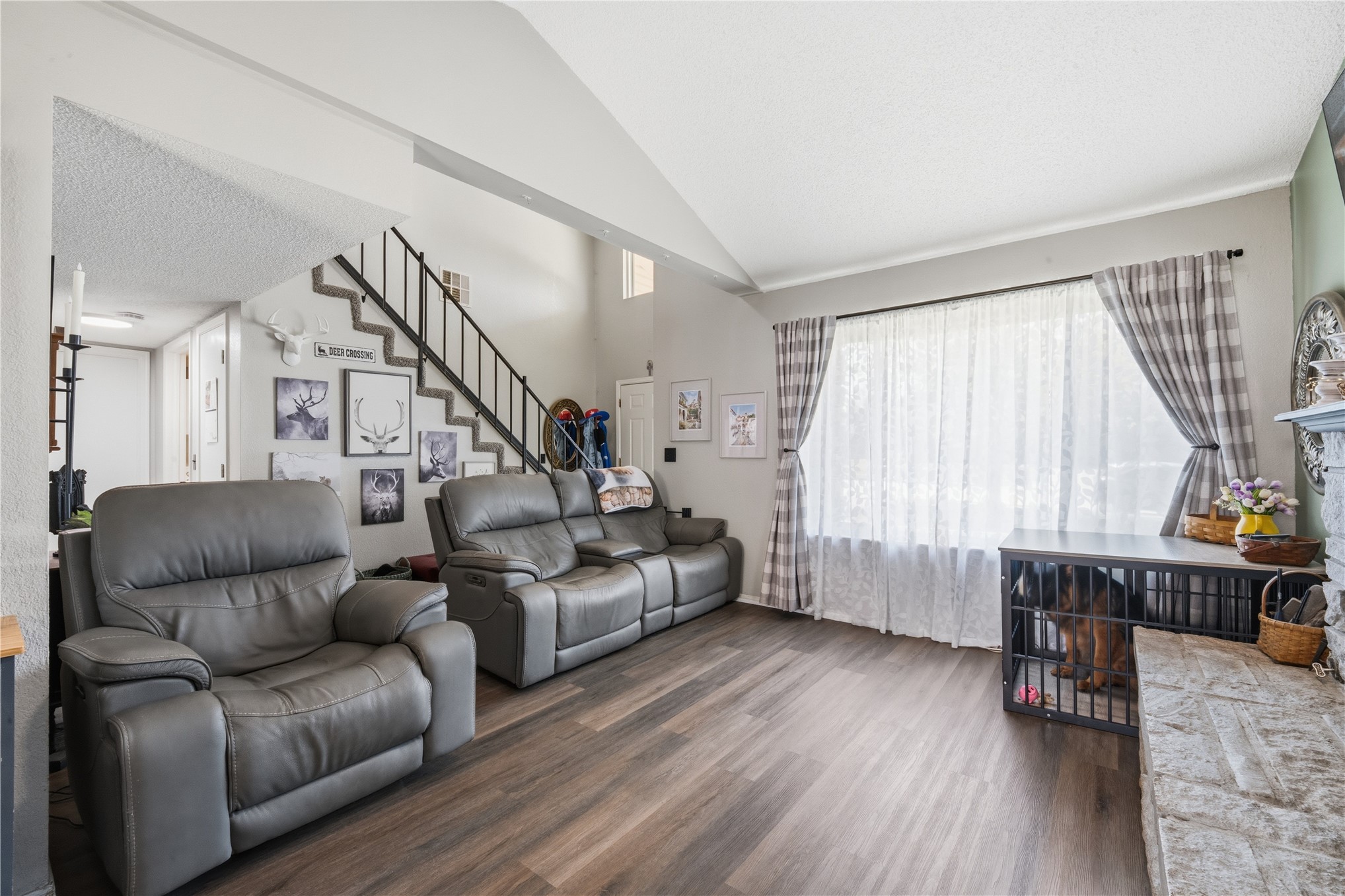 5438 Clearview Drive Property Photo 6