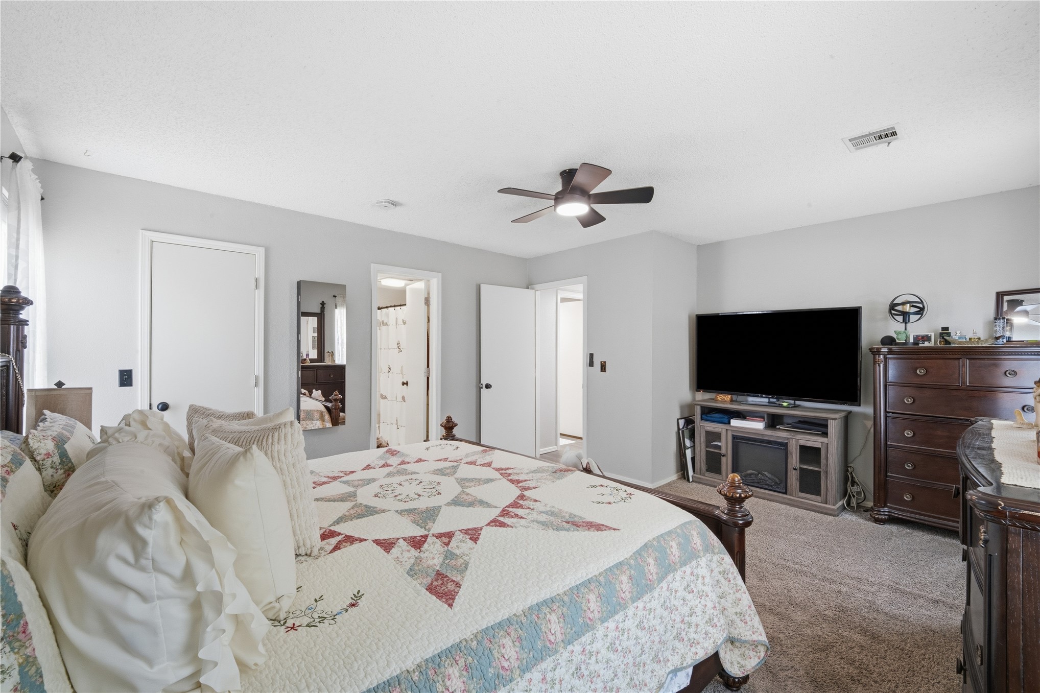 5438 Clearview Drive Property Photo 17