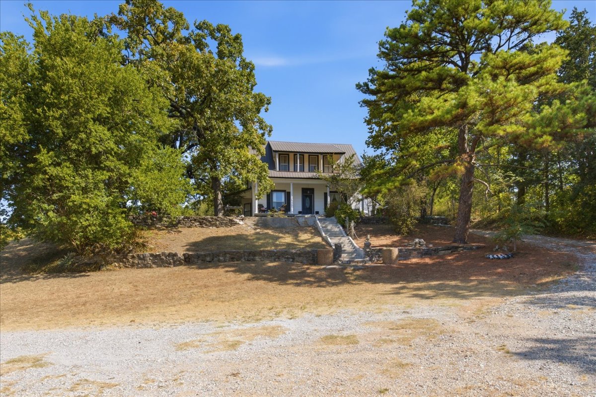 407 Seven Springs Property Photo 1