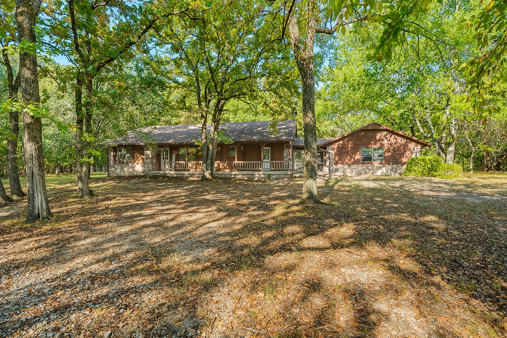 16771 County Road 3547 Property Photo 3