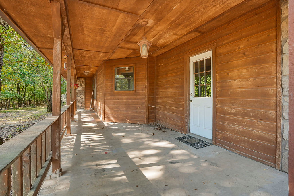 16771 County Road 3547 Property Photo 7