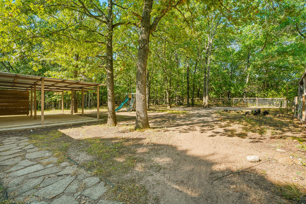 16771 County Road 3547 Property Photo 43