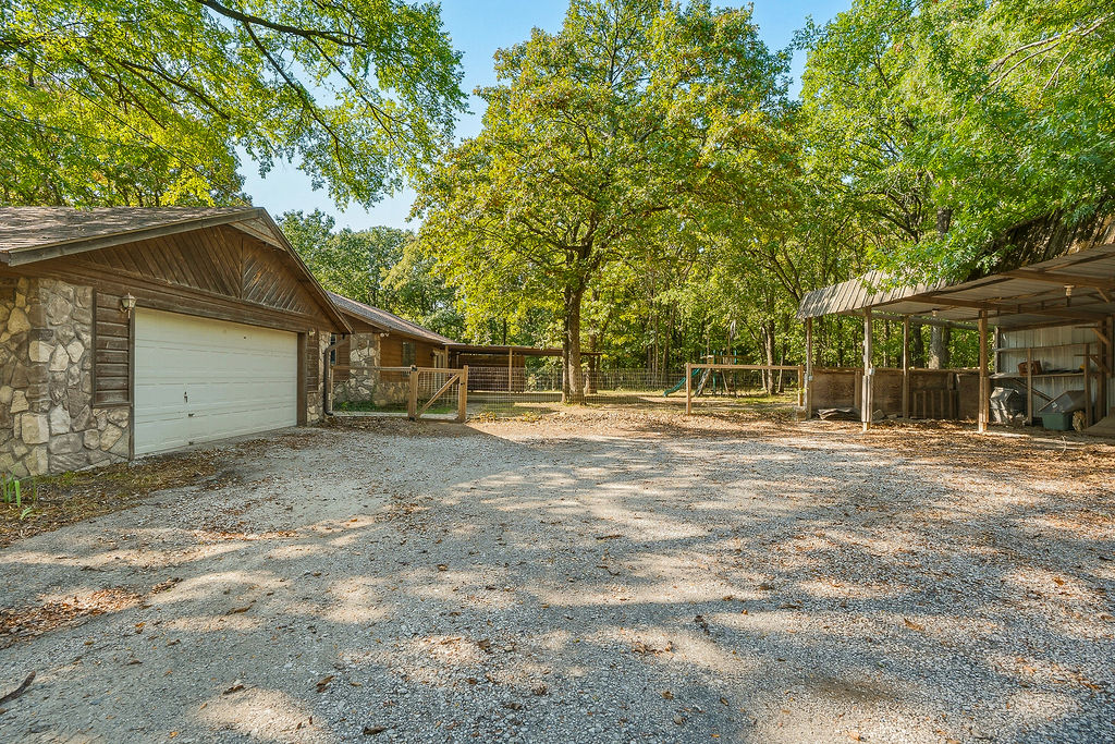 16771 County Road 3547 Property Photo 46