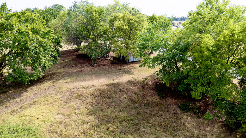 1 County Road 3520 Property Photo 4