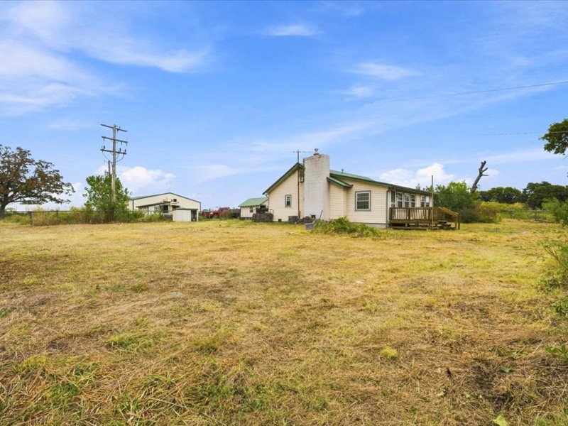 10624 State Highway 11 Property Photo 10