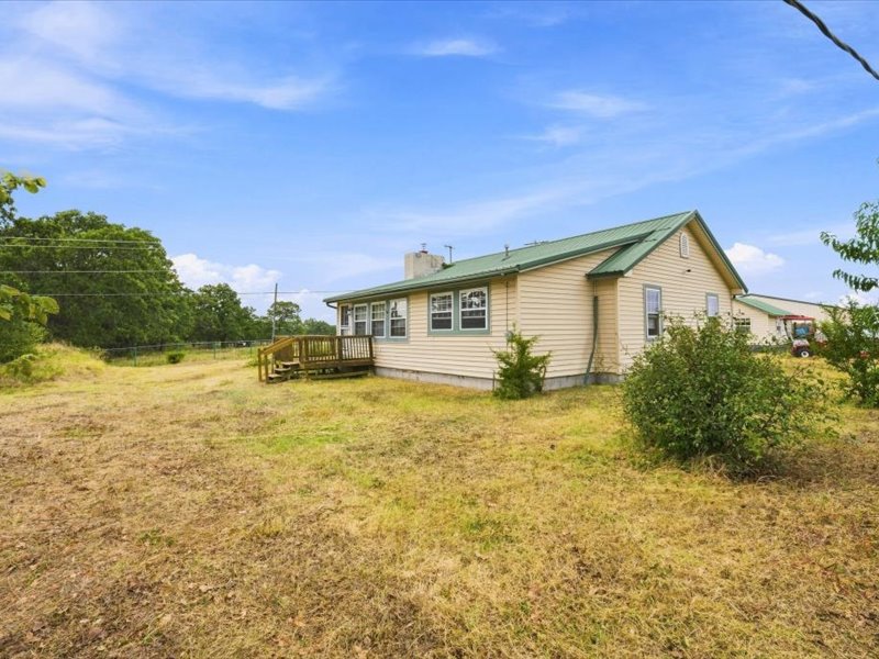 10624 State Highway 11 Property Photo 37