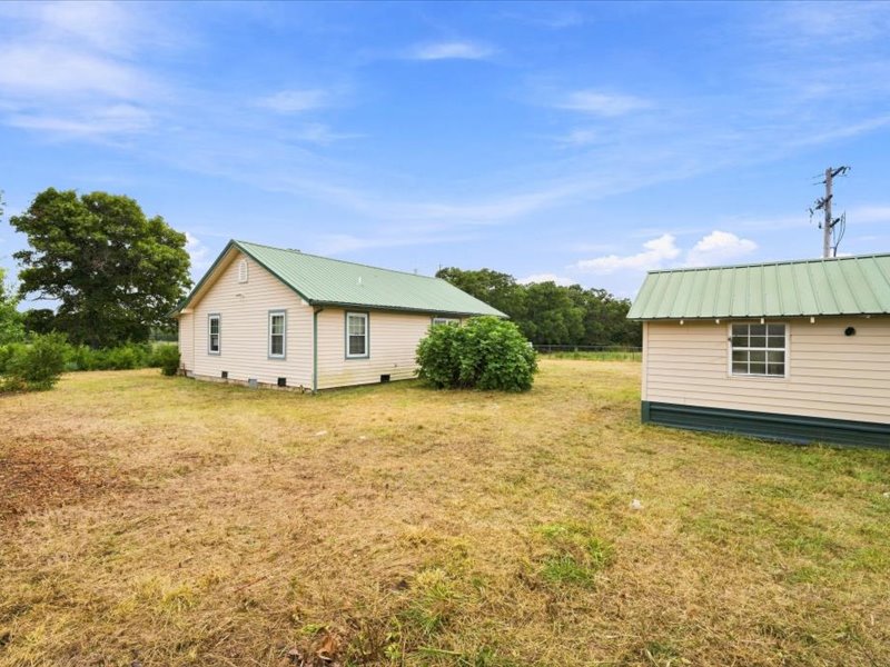 10624 State Highway 11 Property Photo 38